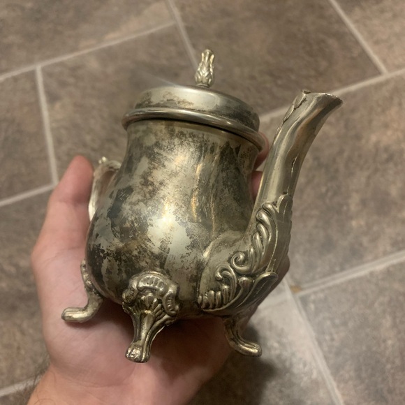 Vintage International Silver Co silver plated Creamer with lid. 5.5 Tall X 6.5 W - Picture 6 of 8